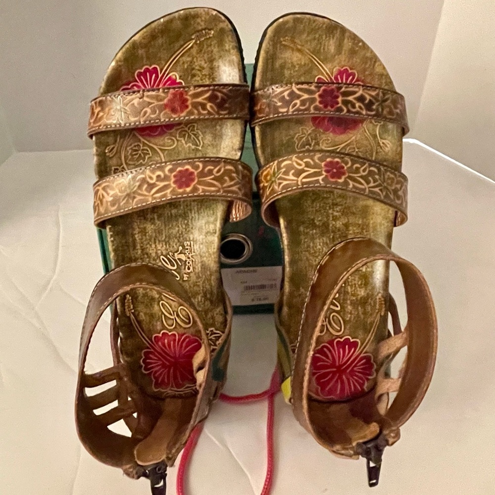 ELITE Etched Sandals with Back Zip Ankle Strap  - Olive/Multi - Sz 7 1/2